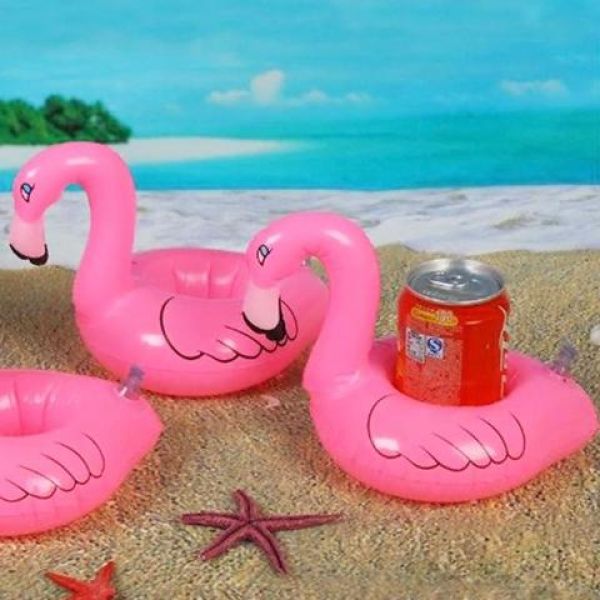 Flamingo na napuhavanje za piće