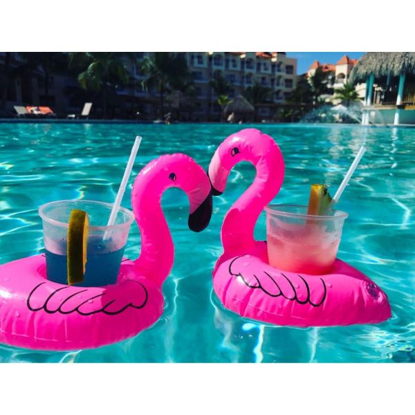 Flamingo na napuhavanje za piće