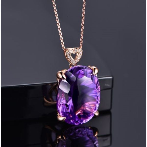 Ženski medaljon, Purple Stone, 18k pozlata