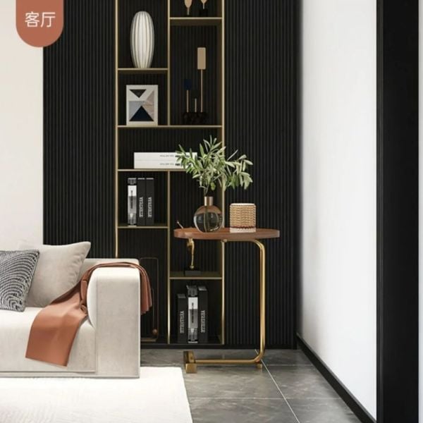 Eleganten leseni stranski stol