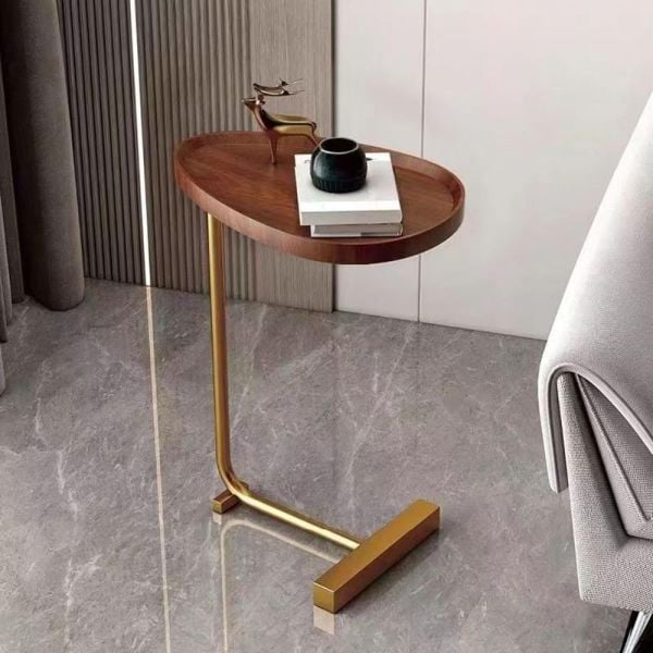 Eleganten leseni stranski stol