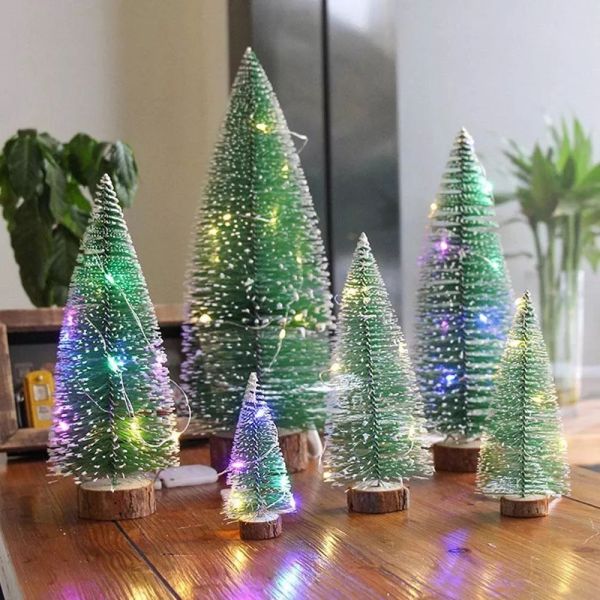 LED namizno božično drevo
