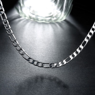 Muška ogrlica- visoko kvalitetna izrada od nehrđajućega čelika- tri okrugle i jedne duguljasta karika u nizu