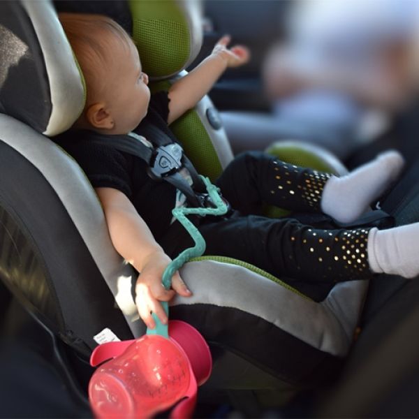 Baby Cup Catcher - Silikonska zaštitna vezica za bebine bočice, dude, igračke...