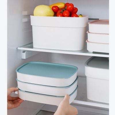 Plastična posuda s poklopcem