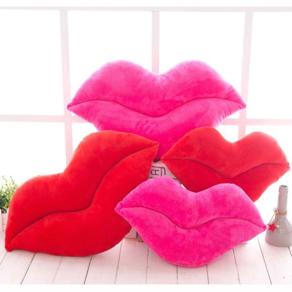 Usne jastuk u crvenoj ili rozoj boji! Veliki model