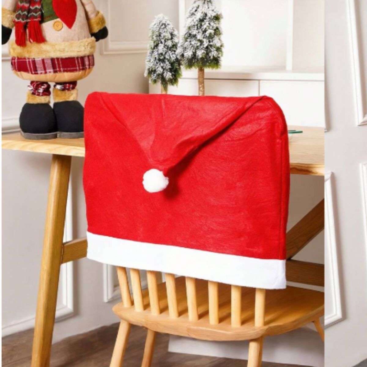 Family Christmas 6 x Prevleka za Naslonjalo za Stol Božičkova Kapa 