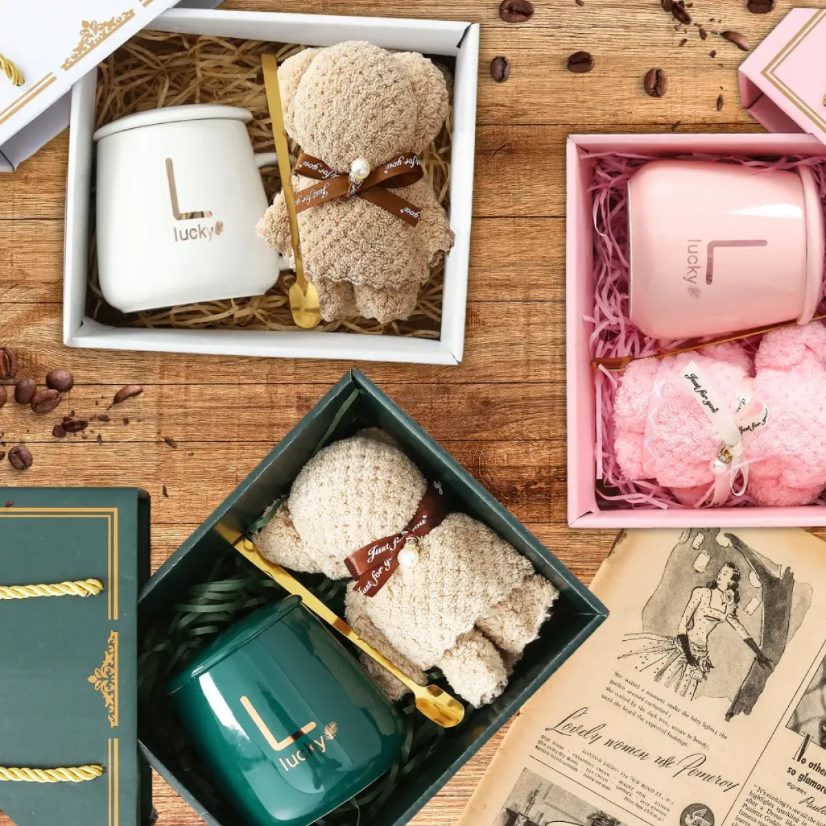 Poklon set keramičke šalice s medvjedićem