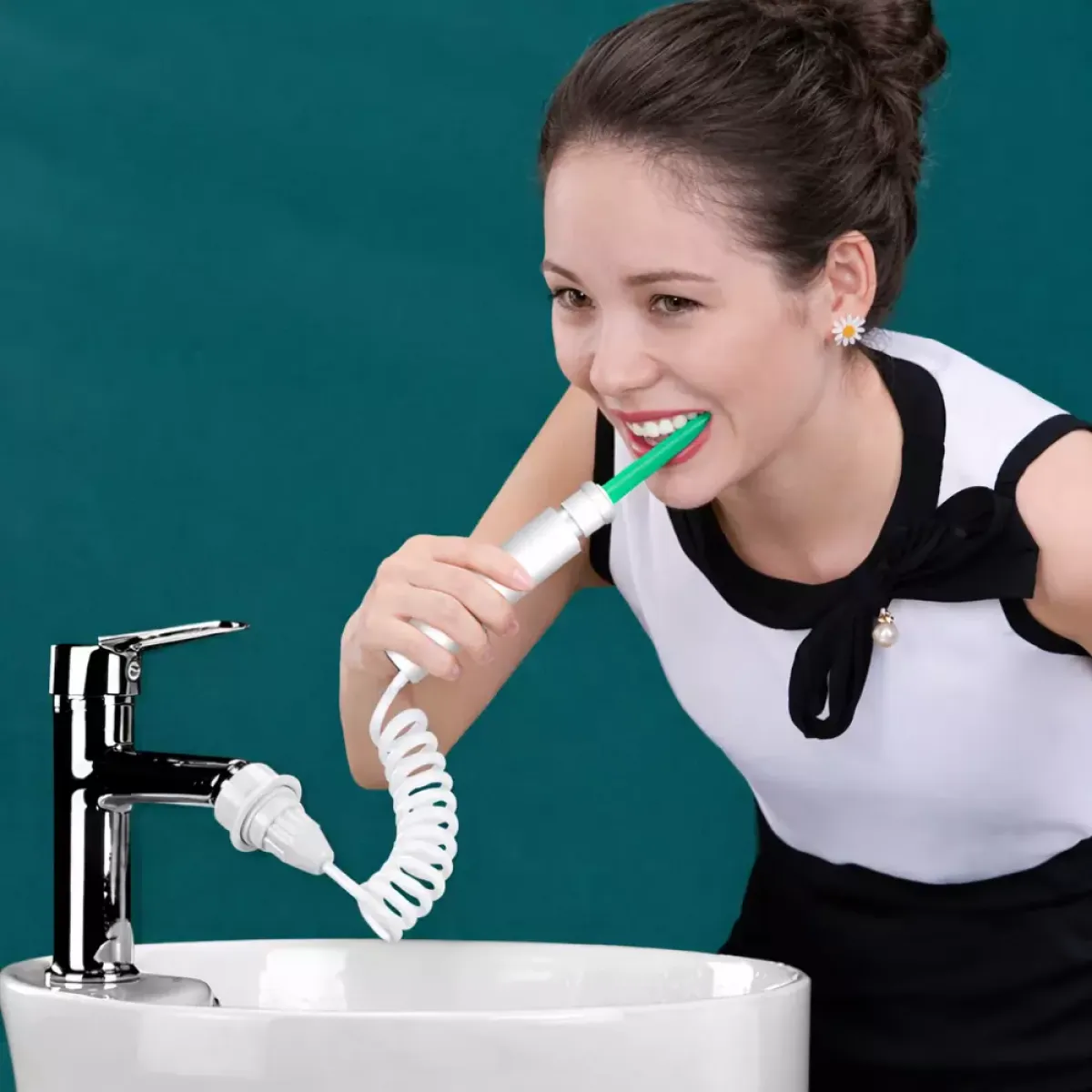 Prijenosni zubni irigator – vodootporni čistač zubi i desni