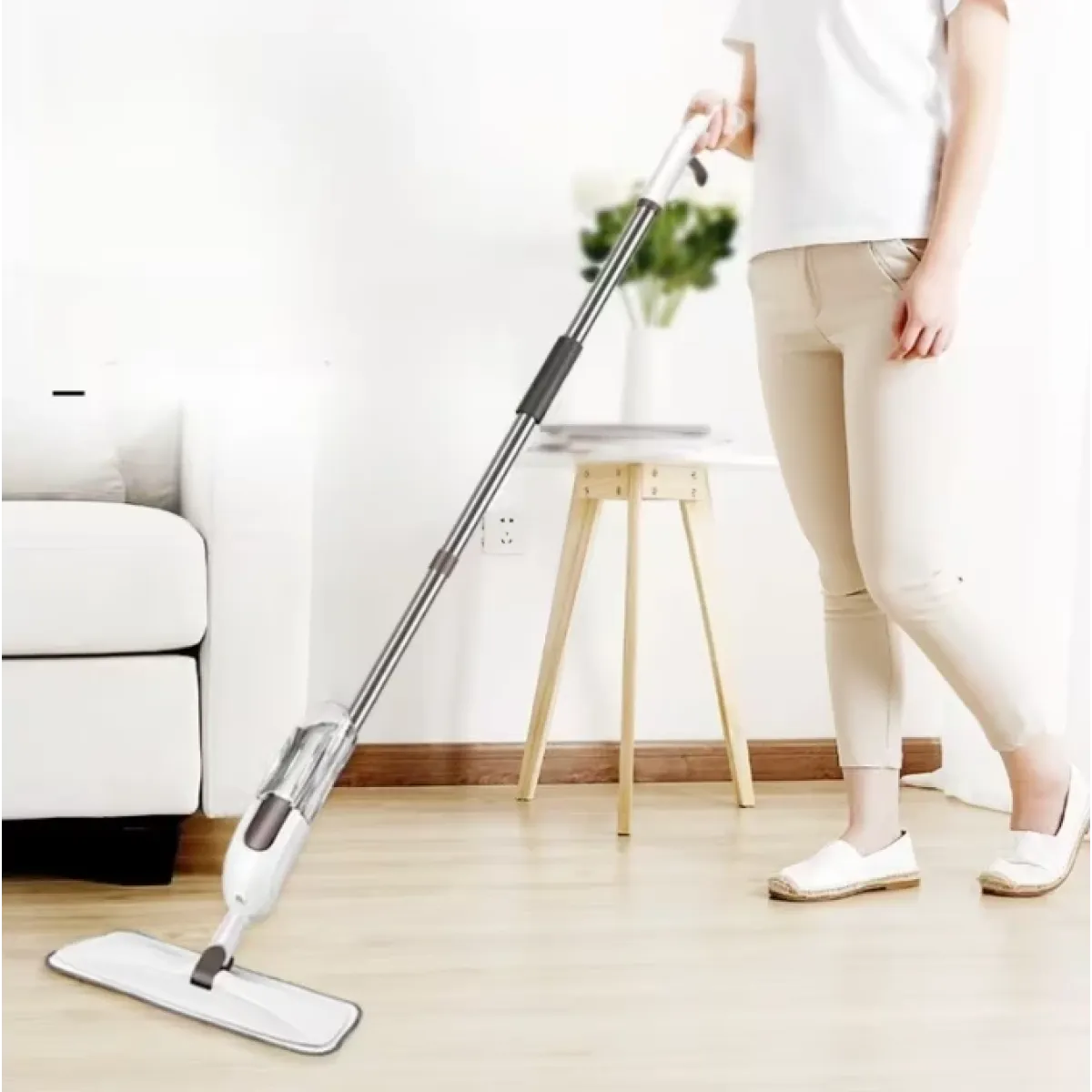 Spray Mop čistač 2u1 za brzo i učinkovito čišćenje podova